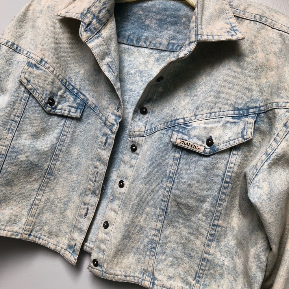 Vintage Pre-washed Denim Cropped Jacket by Traffic